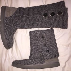 Women’s UGG classic cardy sz. 11